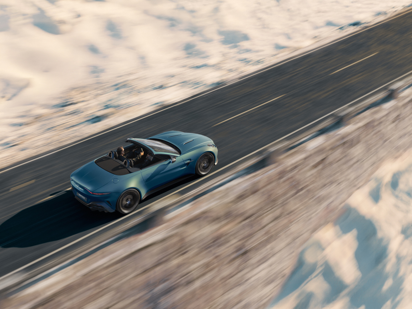 SMALL_Aston Martin Vantage Roadster_2